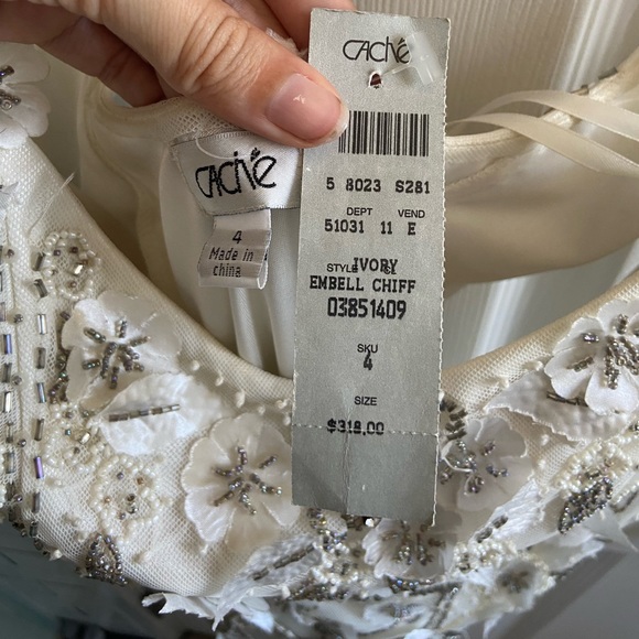 Vintage Cache dress with original tags Never worn Beaded with sheer bottom panel - Picture 5 of 9